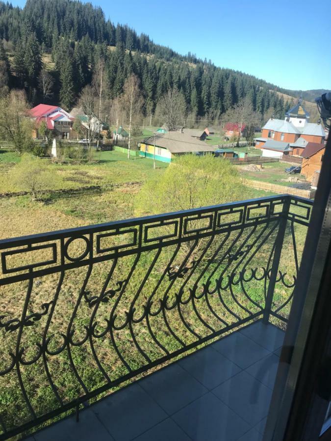 Садиба У Вишкові Vyshkiv Exterior photo